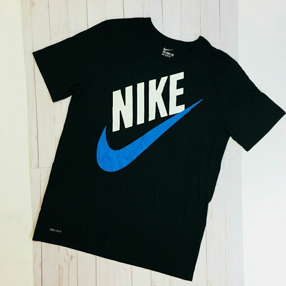 Nike Other - Nike graphic tee